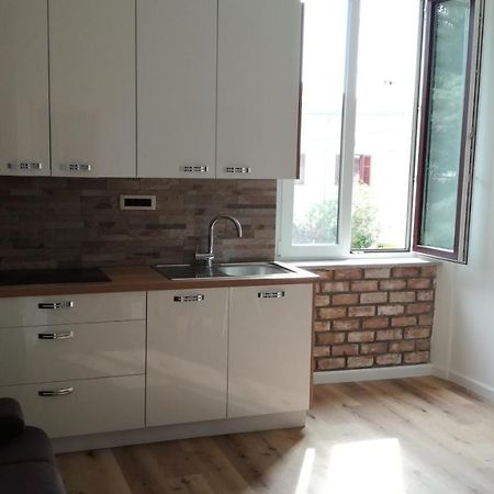 Apartmaji Apollonio อิซอลา ภายนอก รูปภาพ