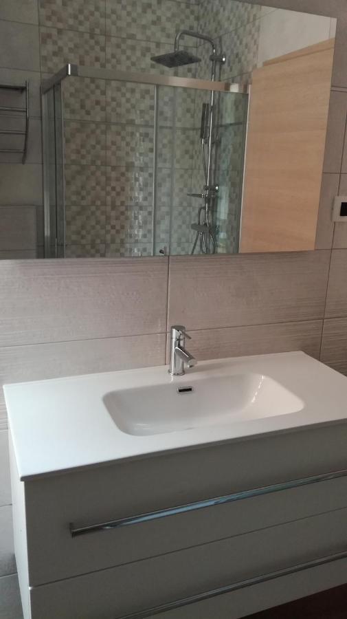 Apartmaji Apollonio อิซอลา ภายนอก รูปภาพ